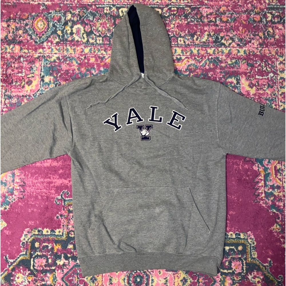 Vintage Yale University Embroidered Sweatshirt (Size: XL)
